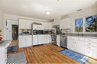 194 Westchester Avenue, Pound Ridge, NY 10576 - Photo 24