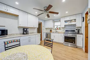 89-31 220th St, Queens Village, NY 11427 - Photo 10