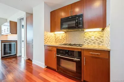 175 Huguenot Street #1604/1605, New Rochelle, NY 10801 - Photo 8