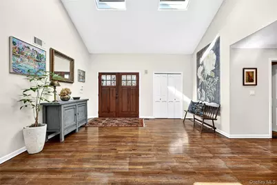 18 Reynolds Lane, Katonah, NY 10536 - Photo 4