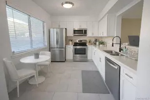 1006 Chelsea Cove S, Hopewell Junction, NY 12533 - Photo 2