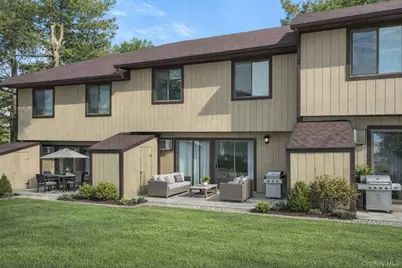 1006 Chelsea Cove S, Hopewell Junction, NY 12533 - Photo 1