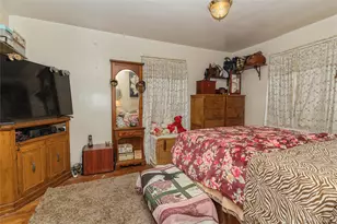 182-26 143rd Ave, Springfield Gardens, NY 11413 - Photo 16