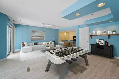 302 Pondside Drive, White Plains, NY 10607 - Photo 8