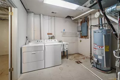 302 Pondside Drive, White Plains, NY 10607 - Photo 40