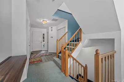 302 Pondside Drive, White Plains, NY 10607 - Photo 22