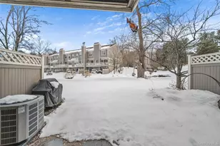 302 Pondside Dr, White Plains, NY 10607 - Photo 36