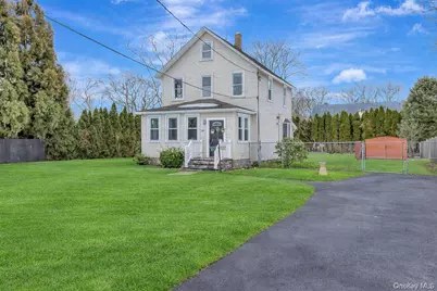 768 Old Medford Avenue, Medford, NY 11763 - Photo 2