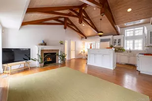 37 Bisbee Ln, Bedford Hills, NY 10507 - Photo 2