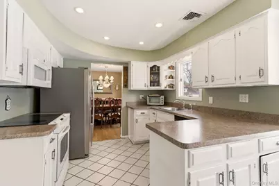 17 Soundway Drive, Rocky Point, NY 11778 - Photo 12