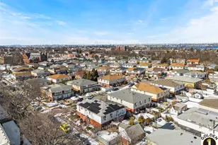 16-65 156th St, Whitestone, NY 11357 - Photo 30