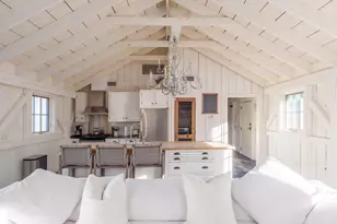 29500 Main Rd, Cutchogue, NY 11935 - Photo 8