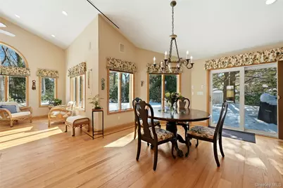 5 Shawmont Lane, Stony Brook, NY 11790 - Photo 8