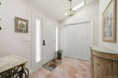 5 Shawmont Lane, Stony Brook, NY 11790 - Photo 2