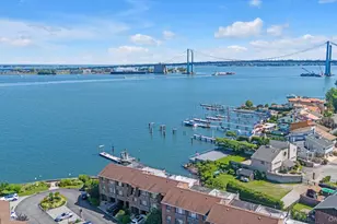 154-23 Riverside Dr, Whitestone, NY 11357 - Photo 20