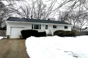 65 Rock Rd, Islip Terrace, NY 11752 - Photo 2