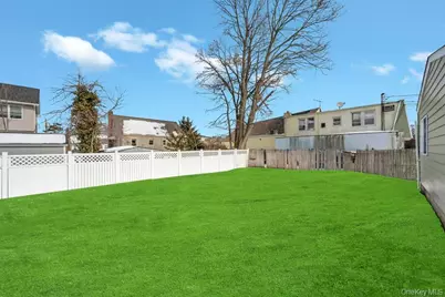 189 Ontario Avenue, Massapequa, NY 11758 - Photo 14