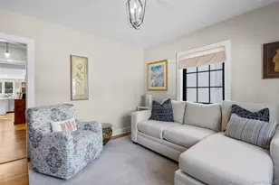 206 Knollwood Ave, Mamaroneck, NY 10543 - Photo 16