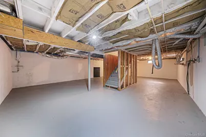 22 Overbrook Street, Riverhead, NY 11901 - Photo 32