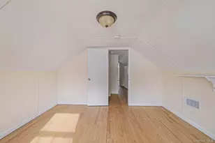 22 Overbrook St, Riverhead, NY 11901 - Photo 26