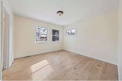 22 Overbrook Street, Riverhead, NY 11901 - Photo 16