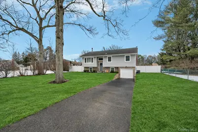 39 Joseph Place, Nesconset, NY 11767 - Photo 6