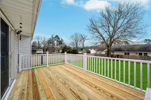 39 Joseph Pl, Nesconset, NY 11767 - Photo 12