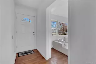 57 Middle Island Rd, Medford, NY 11763 - Photo 4