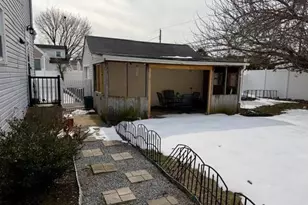 [Address not provided], Levittown, NY 11756 - Photo 18