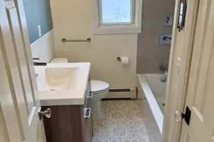 [Address not provided], Levittown, NY 11756 - Photo 4