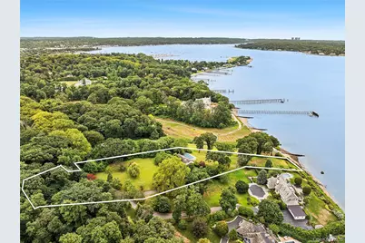 45 Cedar Lane, Sands Point, NY 11050 - Photo 14