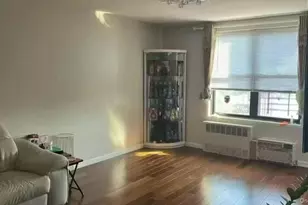 140-15 Holly Ave, Flushing, NY 11355 - Photo 6