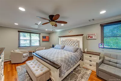 9 Donna Place, East Islip, NY 11730 - Photo 24