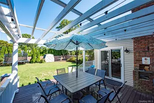 9 Donna Pl, East Islip, NY 11730 - Photo 30