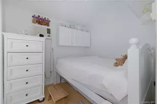 20 Bristol St, Huntington, NY 11743 - Photo 10