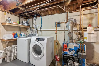 22 Woodfield Road, Stony Brook, NY 11790 - Photo 26