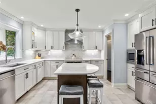 22 Woodfield Rd, Stony Brook, NY 11790 - Photo 8