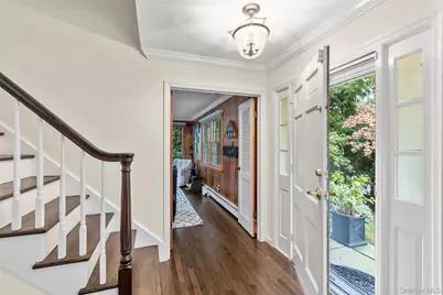 22 Woodfield Road, Stony Brook, NY 11790 - Photo 4