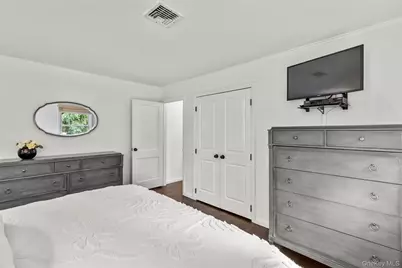 22 Woodfield Road, Stony Brook, NY 11790 - Photo 18