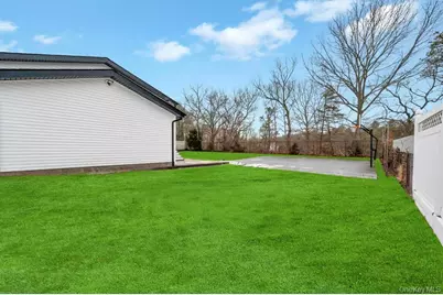 191 Ridge Road, Wheatley Heights, NY 11798 - Photo 26