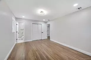 191 Ridge Rd, Wheatley Heights, NY 11798 - Photo 14