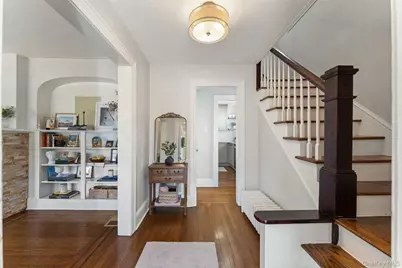 9 Rutgers Place, Scarsdale, NY 10583 - Photo 2