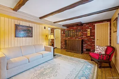 90 Babylon Avenue, West Islip, NY 11795 - Photo 14