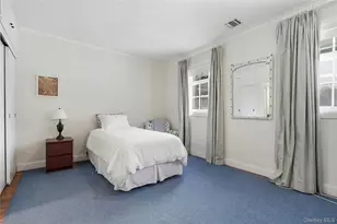 74 Peacock Ln, Locust Valley, NY 11560 - Photo 4