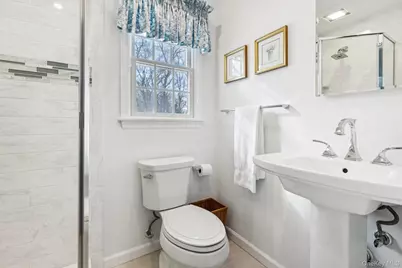 14 Hillside Avenue, Saint James, NY 11780 - Photo 16