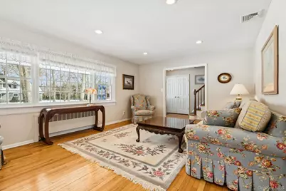 14 Hillside Avenue, Saint James, NY 11780 - Photo 10