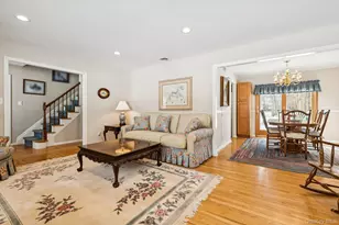 14 Hillside Ave, Saint James, NY 11780 - Photo 8