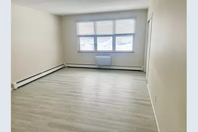 3 Toms Point Lane #A, Port Washington, NY 11050 - Photo 4