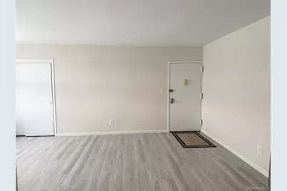 3 Toms Point Lane #A, Port Washington, NY 11050 - Photo 2