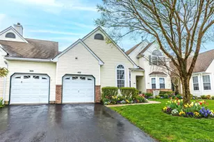 1005 Constance Ln, Port Jefferson, NY 11776 - Photo 2